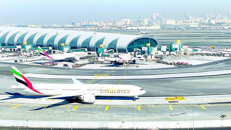 طيران الإمارات 