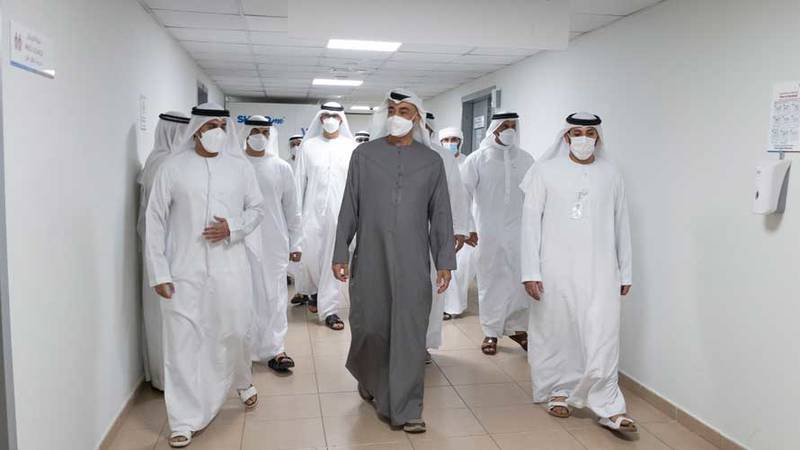 محمد بن زايد: دولة الإمارات ستظل رمزاً للعون والنجدة في أوقات الشدة | صحيفة الخليج