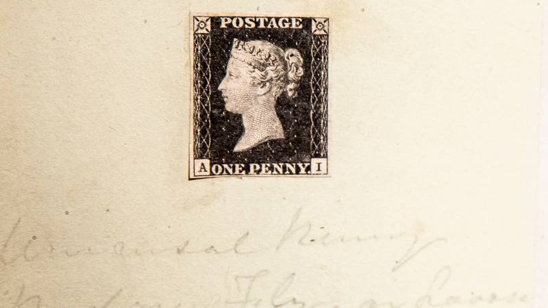 طابع بريد قيمته بنس واحد يباع بأكثر من 8 ملايين دولار | صحيفة الخليج