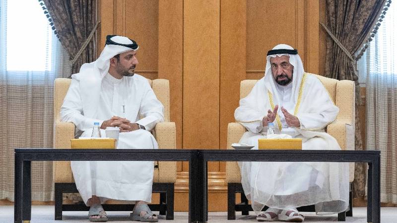 سلطان يلتقي رئيس وأعضاء مجلس أمناء جامعة الشارقة