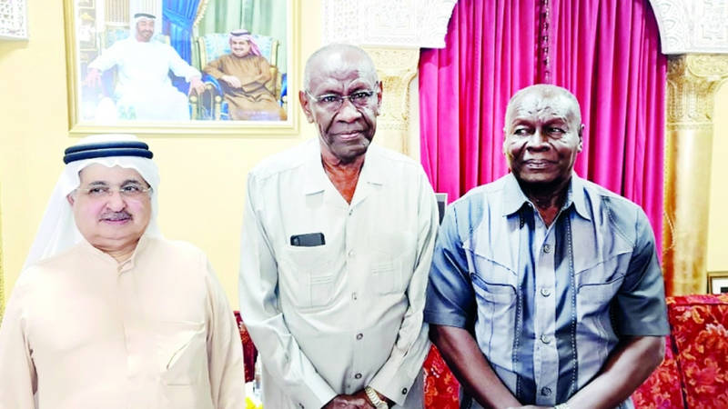 وزير الشباب والرياضة  