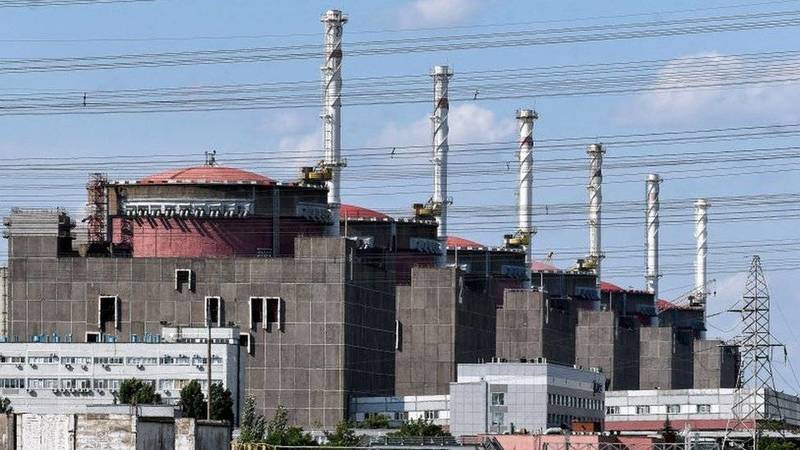 روسيا: قذيفة تلحق ضرراً بأنبوب مياه في محطة زابوريجيا النووية