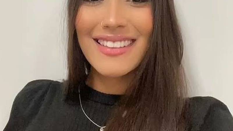 هوس التجميل يتسبب بكارثة لفتاة برازيلية