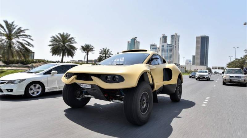دبي تستضيف أول سيارة خارقة لجميع التضاريس في العالم