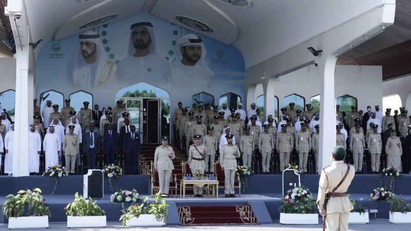 عبدالله المري يشهد حفل تخريج في أكاديمية شرطة دبي