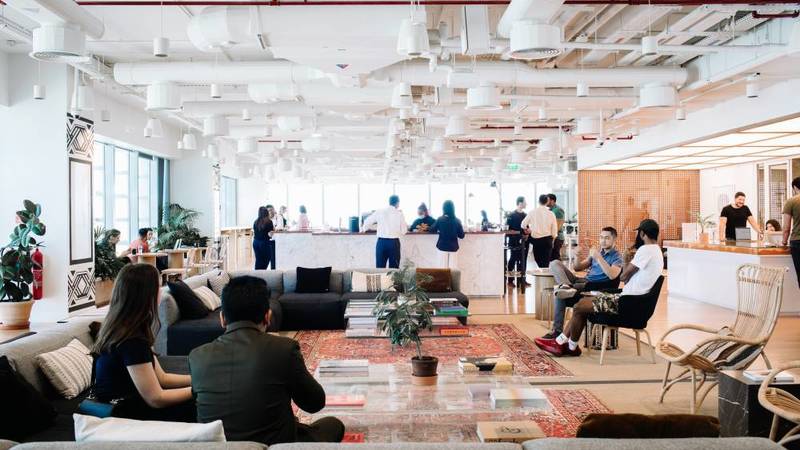 تمكّن الشركات الناشئة المنضمّة إليها منذ إطلاقها في عام 2019، من جمع مليار دولار