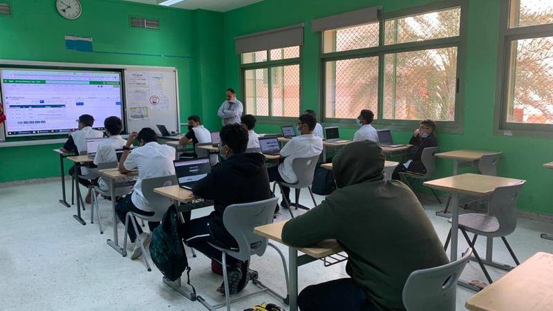 ماهي إيجابيات وسلبيات الهاتف المحمول