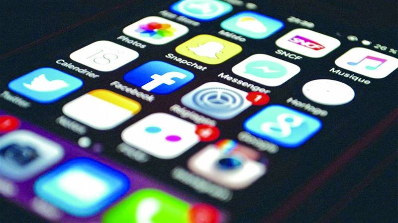 إيجابيات الحد من استخدام وسائل التواصل الاجتماعي على الفئة المستهدفة
