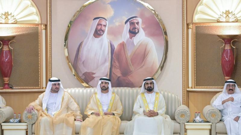 محمد بن راشد يستقبل جموع المهنئين بعيد الفطر