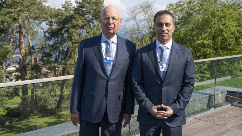 أحمد بالهول وكلاوس شوّاب