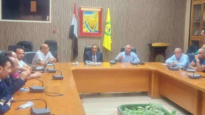 خلال لقاء الوزير في مقر محافظة شمال سيناء