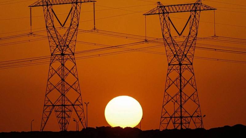 مصر تعلن زيادة فترة انقطاع التيار الكهربائي 