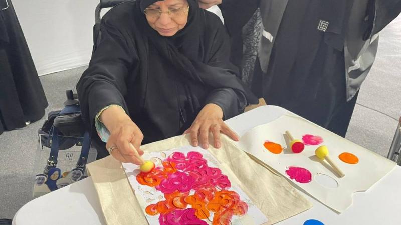 «الشارقة للمتاحف» تكرم كبار السن في يومهم العالمي