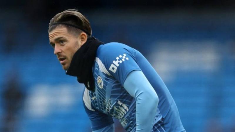 غوارديولا يحث غريليش على استعادة موقعه من المتألق دوكو