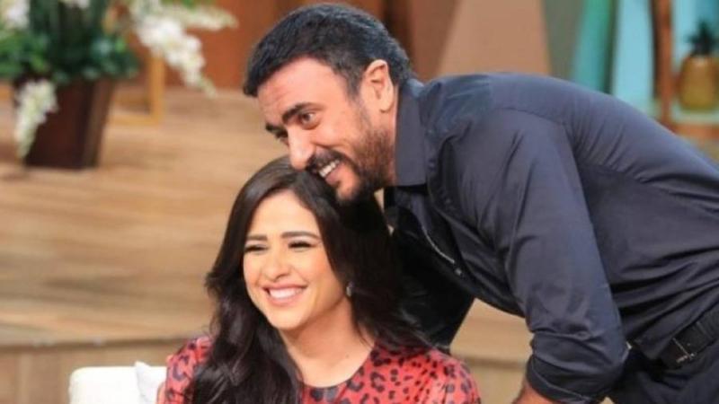فيديو| جمهور يحاصر سيارة ياسمين عبد العزيز والعوضي