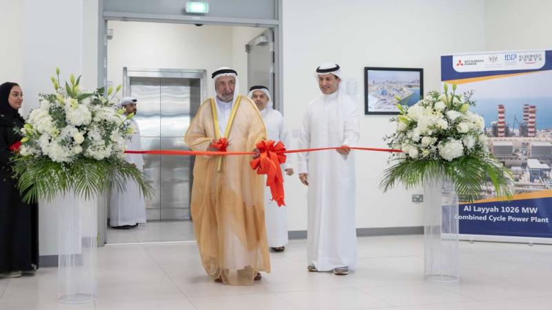 سلطان يفتتح توسعة محطة اللية لإنتاج الكهرباء وتحلية المياه