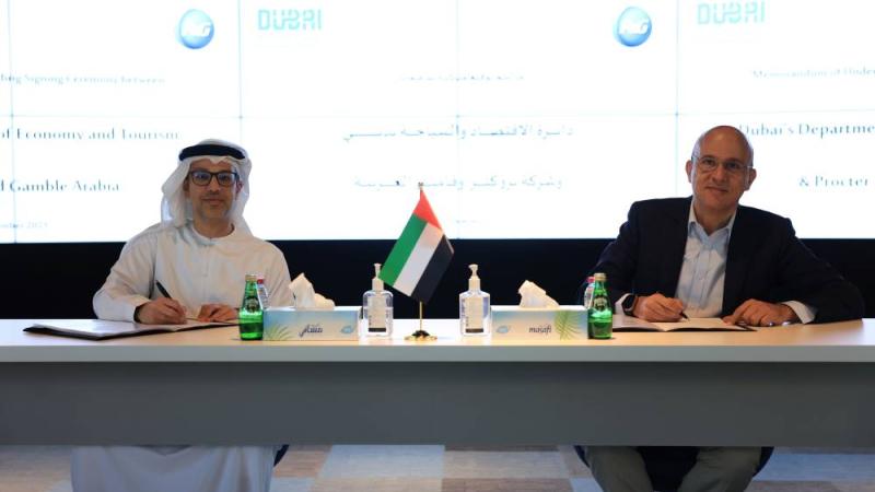 شراكة بين «دبي للاقتصاد والسياحة» و«بروكتر آند جامبل» لدعم النمو