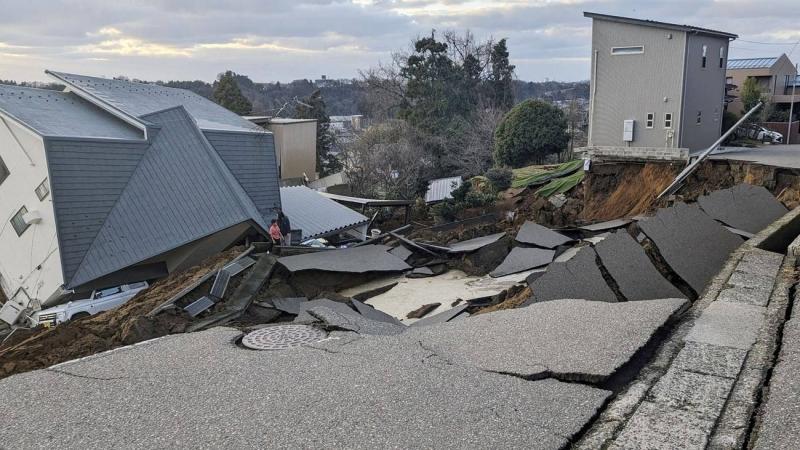 ارتفاع حصيلة ضحايا الزلازل في اليابان إلى 30 قتيلاً