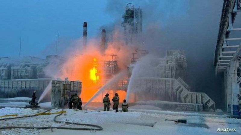 حريق بمصفاة نفط جنوب روسيا.. والسبب «مسيرات»