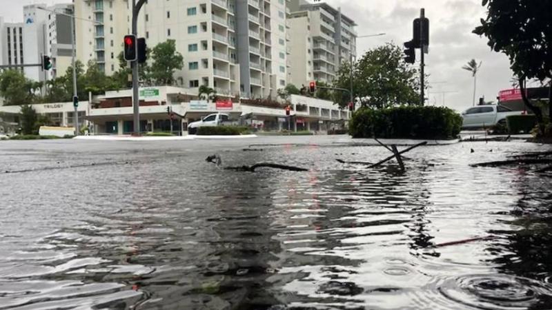 استمرار انقطاع الكهرباء عن عشرات الآلاف في أستراليا بعد إعصار مداري