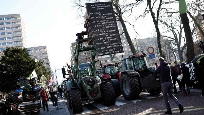 «ثورة الفلاحين» تصل تخوم بلجيكا بالجرارات