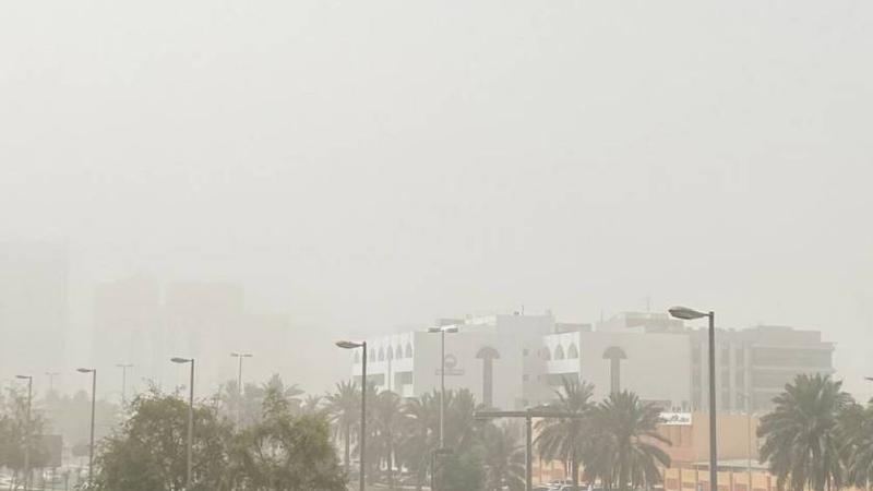 «الأرصاد»: رياح نشطة مثيرة للغبار في بعض مناطق الإمارات