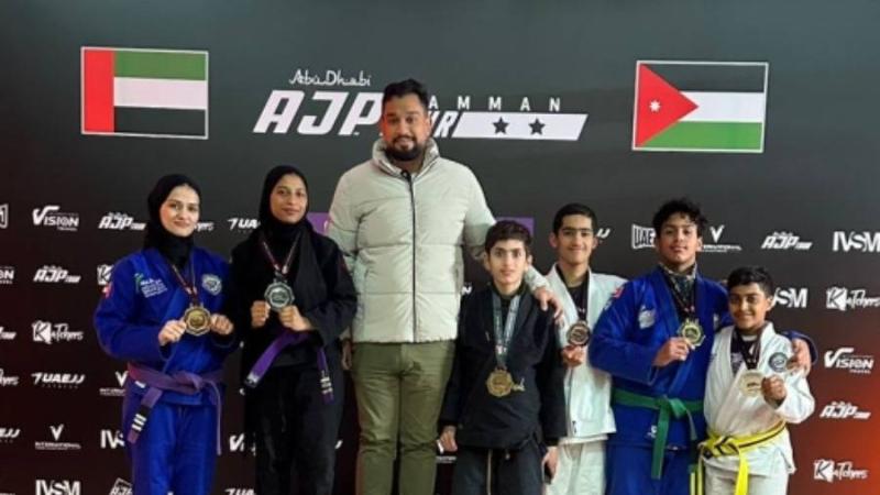 «الشارقة لرياضات الدفاع عن النفس» يحرز 6 ميداليات في جولة الأردن للجوجيتسو