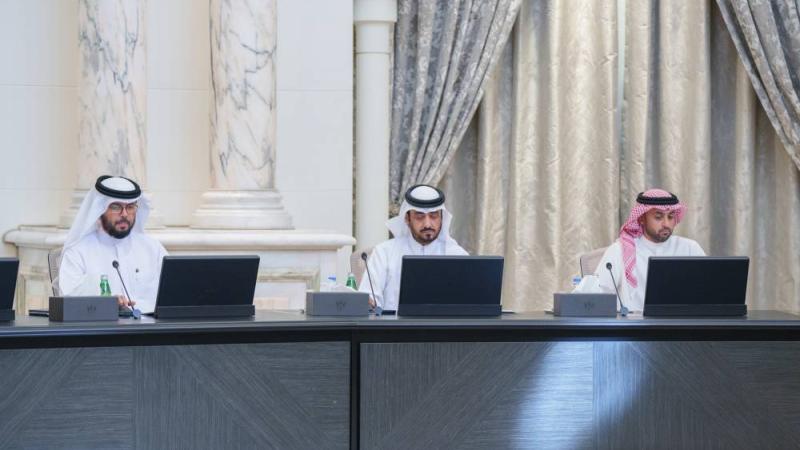 برئاسة ولي العهد.. «التنفيذي» يطلع على إنجازات بلدية الشارقة