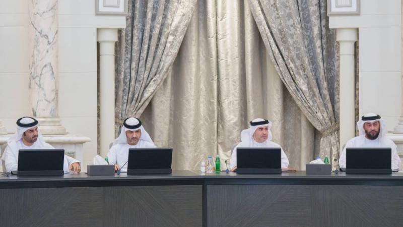 برئاسة ولي العهد.. «التنفيذي» يطلع على إنجازات بلدية الشارقة