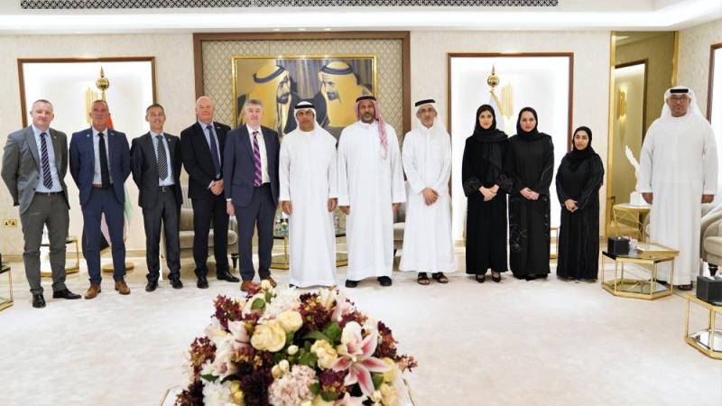 «جمارك دبي» تبحث تعزيز التعاون مع نظيرتها البريطانية
