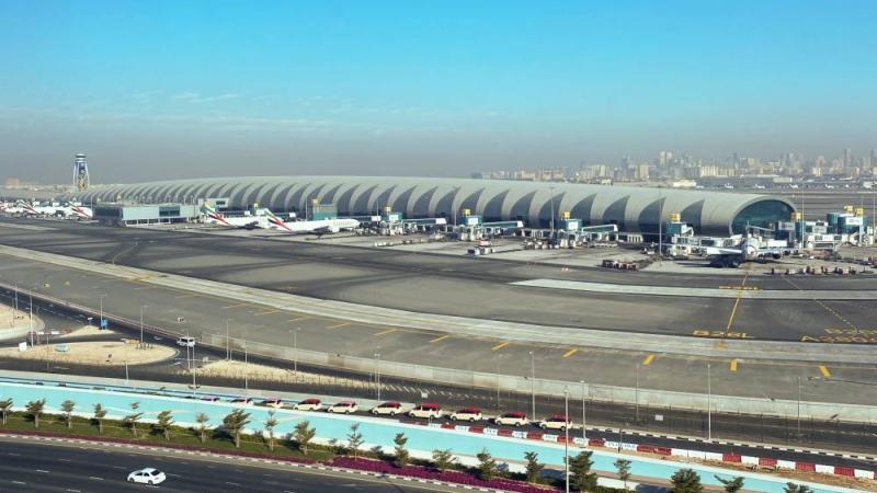 128 ألف حقيبة تمر عبر الجمارك في مطار دبي يومياً