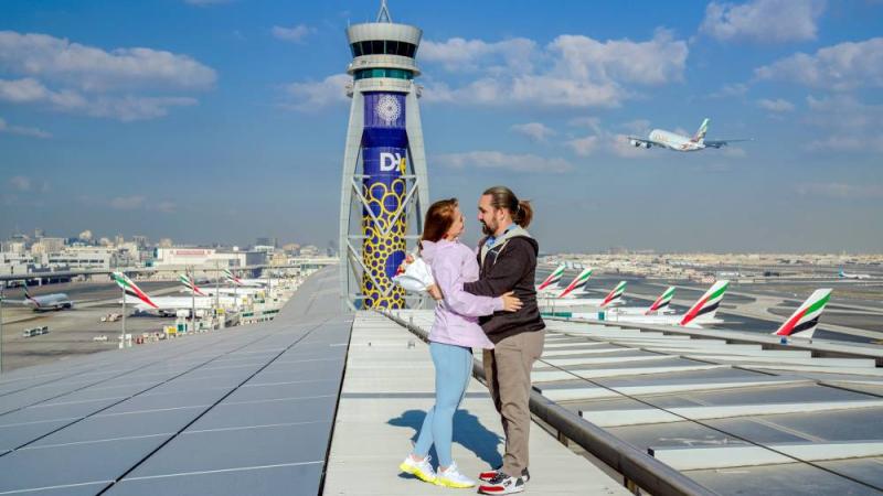 دبي تشهد أول عرض زواج على سطح مطار في العالم