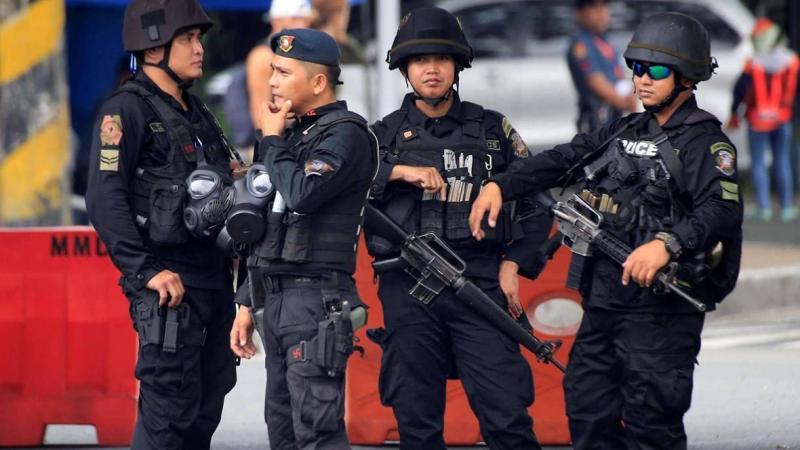 الفلبين توقف امرأة «سهلت» تمويل تنظيم إرهابي