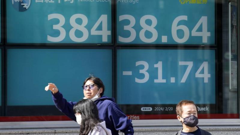 أسهم اليابان تنهي موجة ارتفاع مع تصاعد القلق في الأسواق العالمية