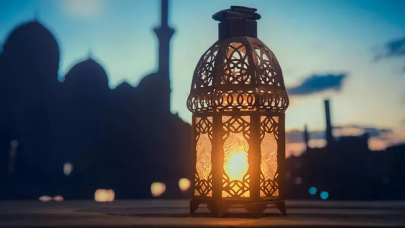 الإثنين أول أيام شهر رمضان المبارك