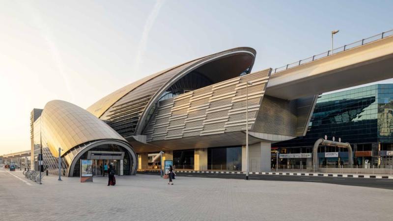 «طرق دبي» تعتمد دليل شهادات عدم الممانعة لمشاريع البنية التحتية بمنطقة حماية القطارات