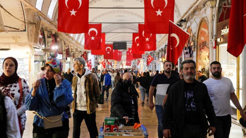 2.29 مليون سائح أجنبي إلى تركيا في فبراير