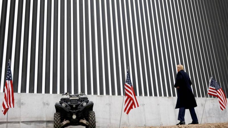 الرئيس المكسيكي: الجدار الحدودي مع أمريكا مشروع وهمي