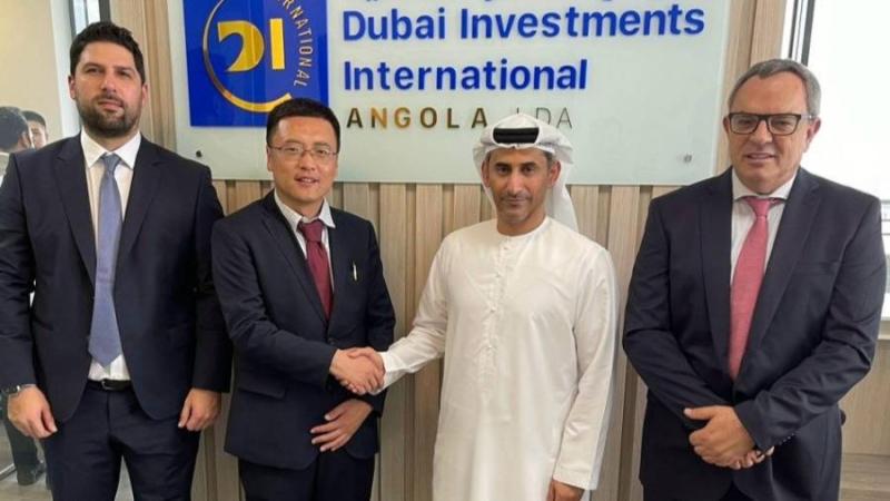 مجمع دبي للاستثمار- أنغولا يوقّع اتفاقية تطوير البنية التحتية