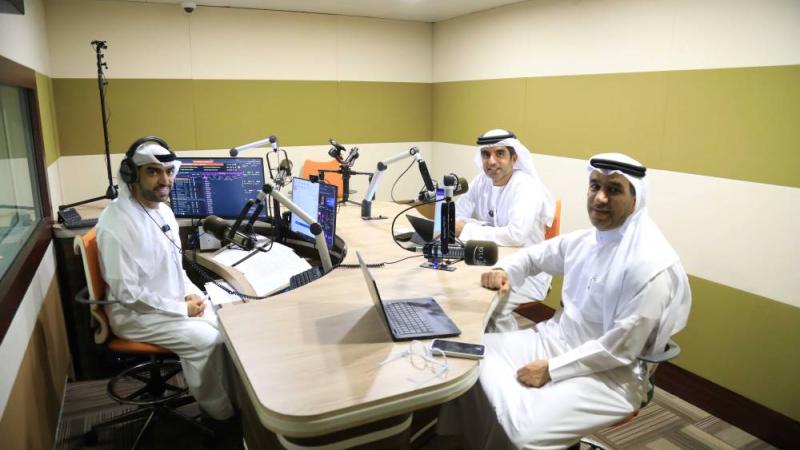 «قايلة جوازات دبي».. تراث وإنجازات عبر أثير الإذاعة