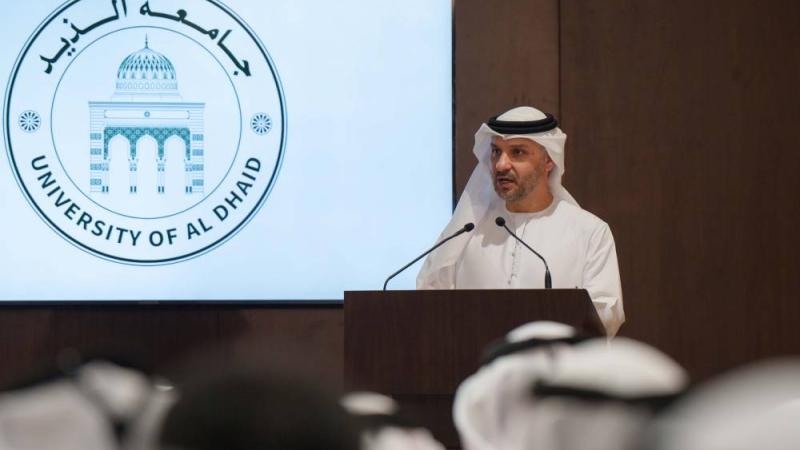 سلطان يوقع اتفاقية تعاون مع «الجامعة الملكية للزراعة» في المملكة المتحدة