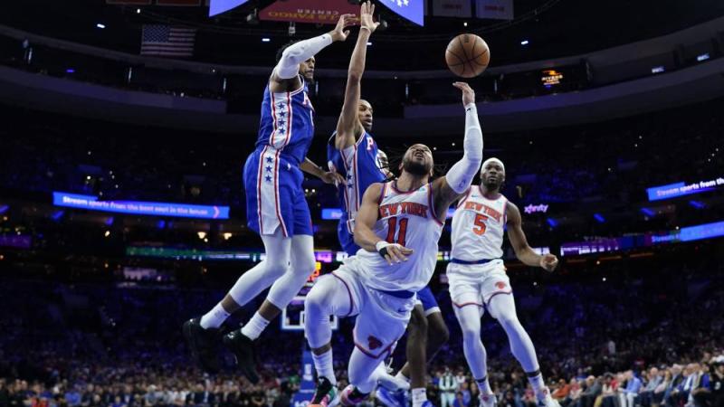 «مشلول الوجه» يُسجّل 50 نقطة ويقود سيكسرز لهزيمة نيكس