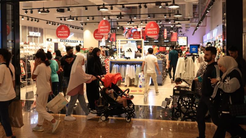 الإمارات تتفوق على الاتجاهات العالمية في رضا المستهلكين