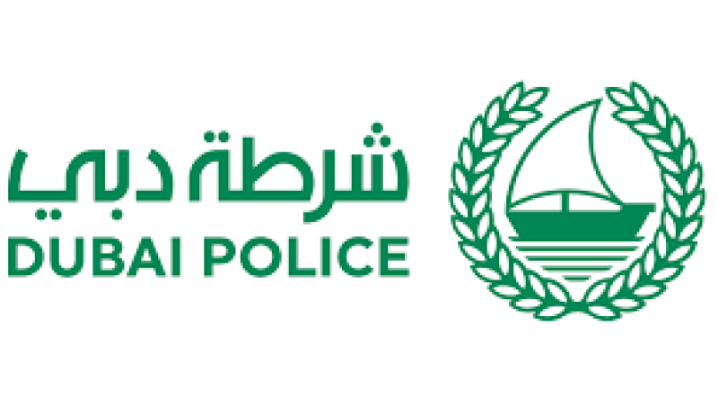 شرطة دبي تدعو إلى الالتزام بقواعد المرور لتجنب المخالفات