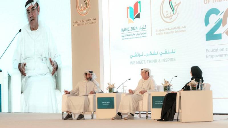زكي نسيبة: الإمارات حققت قفزات كبيرة في مجال التعليم العام والجامعي