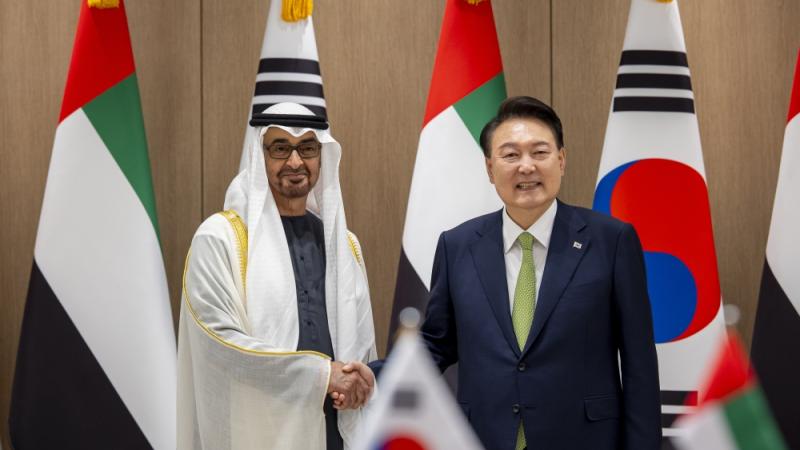 محمد بن زايد والرئيس الكوري يبحثان في سيؤول تعزيز الشراكة الاستراتيجية