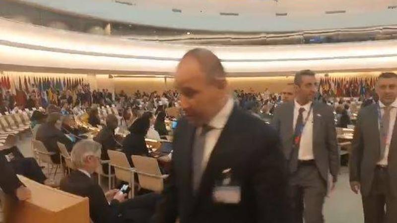 وزير العمل اللبناني مصطفى بيرم ينسحب من مؤتمر دولي مع بدء كلمة مندوب إسرائيل