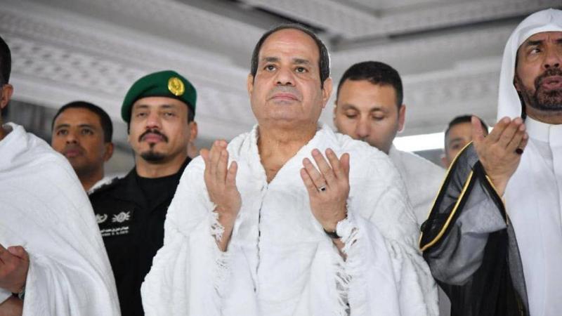 السيسي يؤدي فريضة الحج