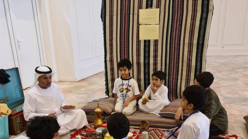 تدريب الصغار على الحرف اليدوية التقليدية