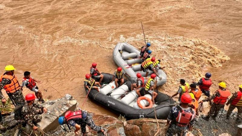 تضاؤل فرص العثور على ناجين بعد انهيار أرضي في نيبال